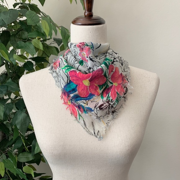 GAP Floral Print Cotton Scarf - NWT - Picture 4 of 8